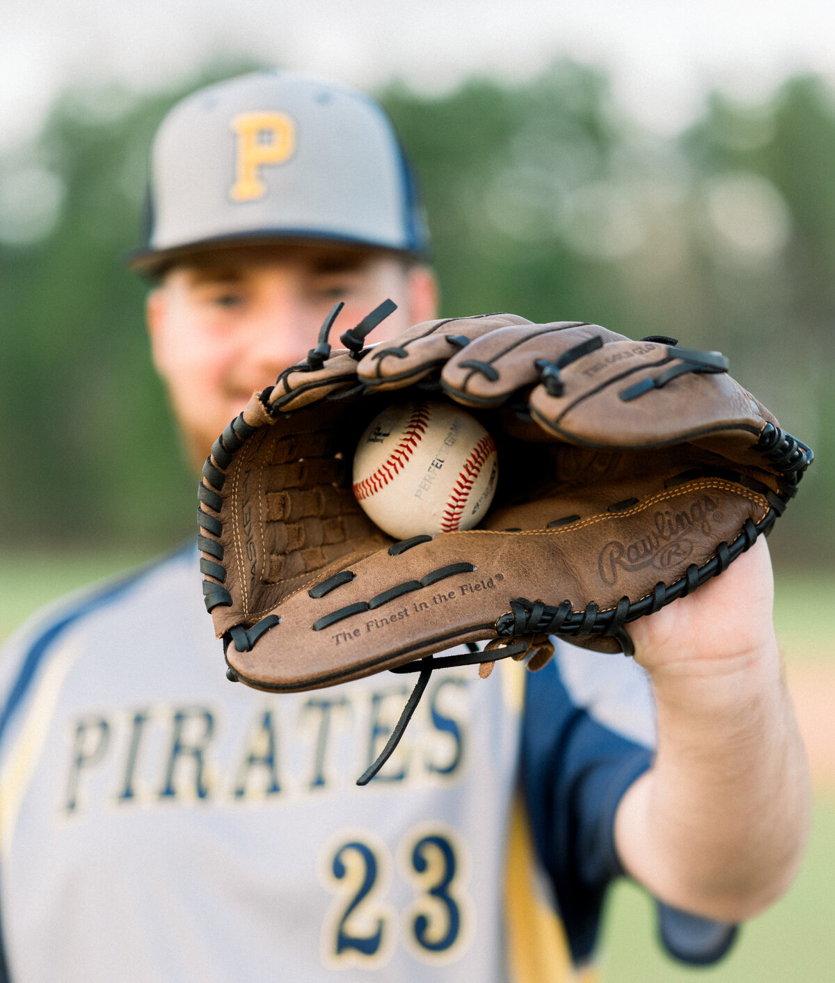 Baseball senior portrait of young man doing his thing! Photography by LV Hughes. Serving Bainbridge, Tallahassee, & surrounding areas. 