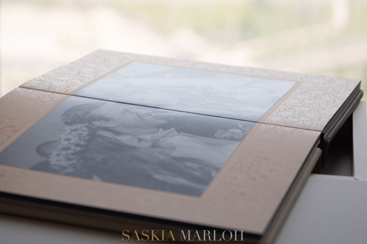 LUXURY-WEDDING-PHOTO-BOOK-DETAIL-BY-SASKIA-MARLOH-57