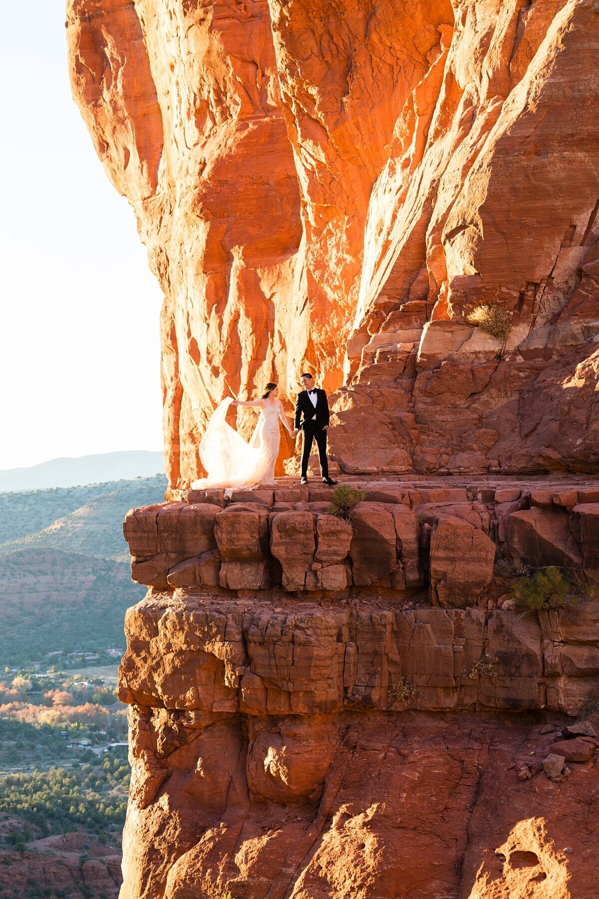 Cathedral_Rock_Elopement_Sedona_AZ_Danielle_Holman_Wedding_Photographer_0176