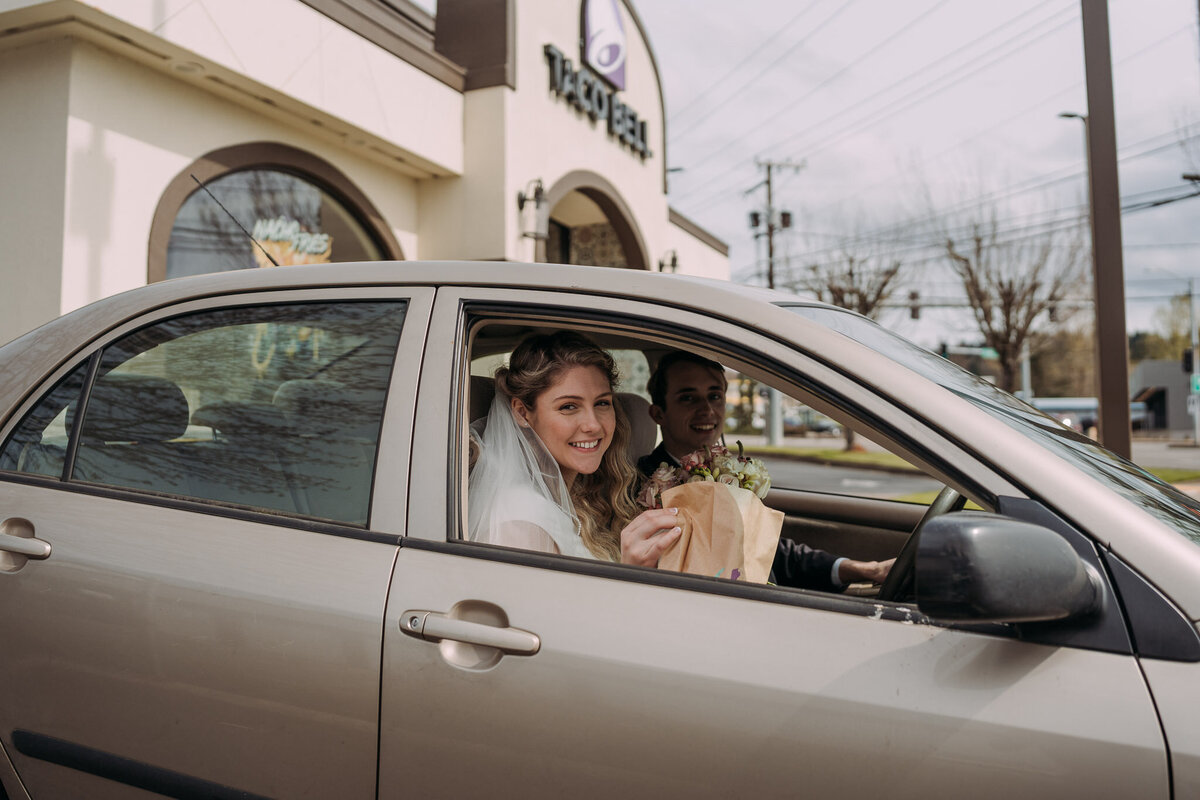 Joyce Li Photography Destination Wedding Elopement Engagement Lifestyle Portrait Photographer West Coast Seattle Washington California portlandoregontemplewedding-30