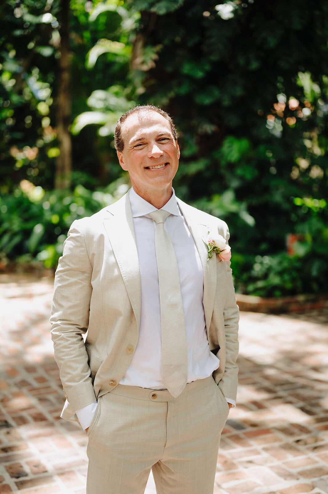 a-mcneile-photo-sunken-gardens-elope-in-st-pete-chantilly-chic-celebrations-3