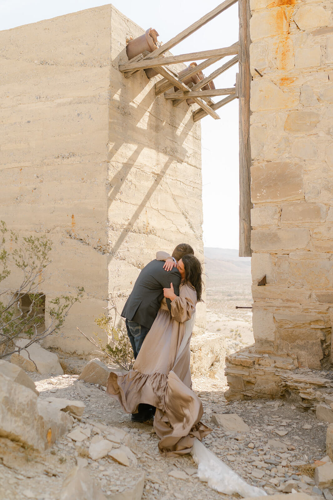 Adventure-elopement-photographer-1