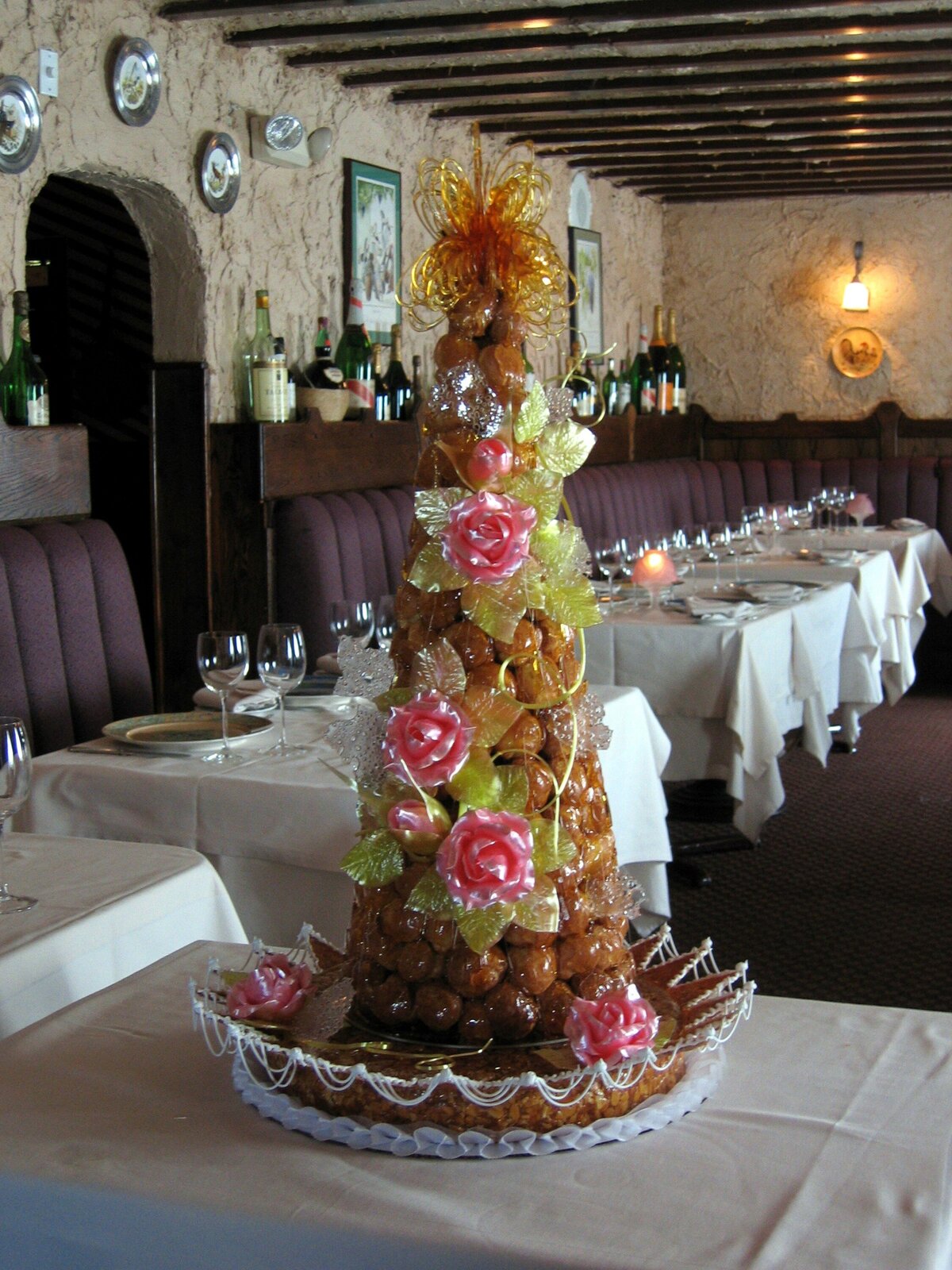 french_wedding_croquembouche_cakes_sussex