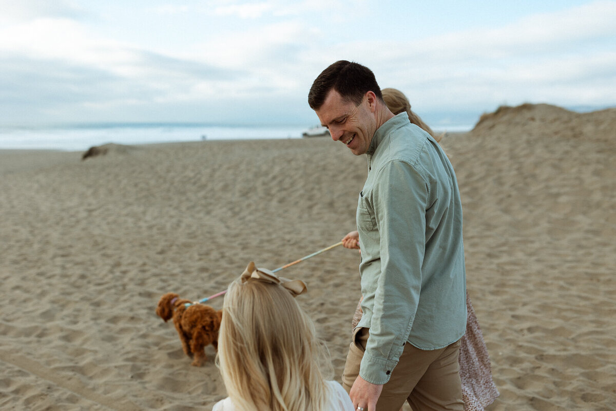 skyler-maire-photography-ocean-beach-family-photos-1