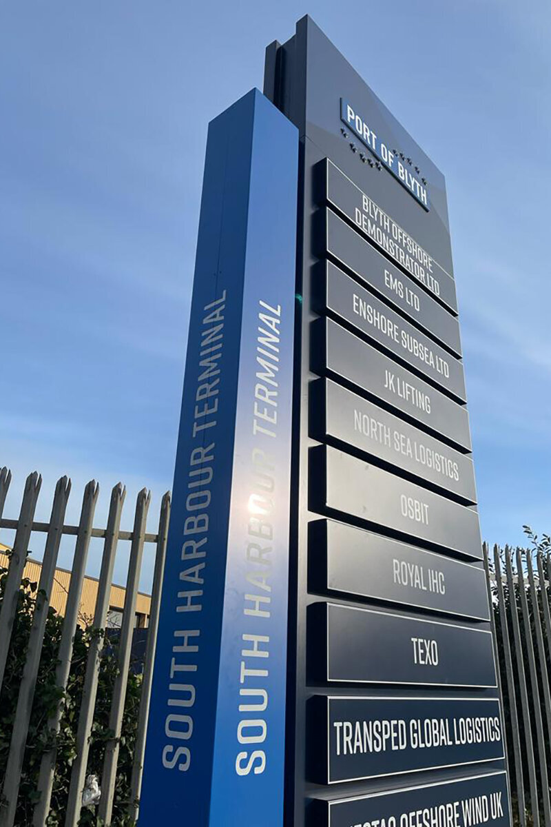 ellis-signs-external-totem-sign-newcastle-gateshead-north-east