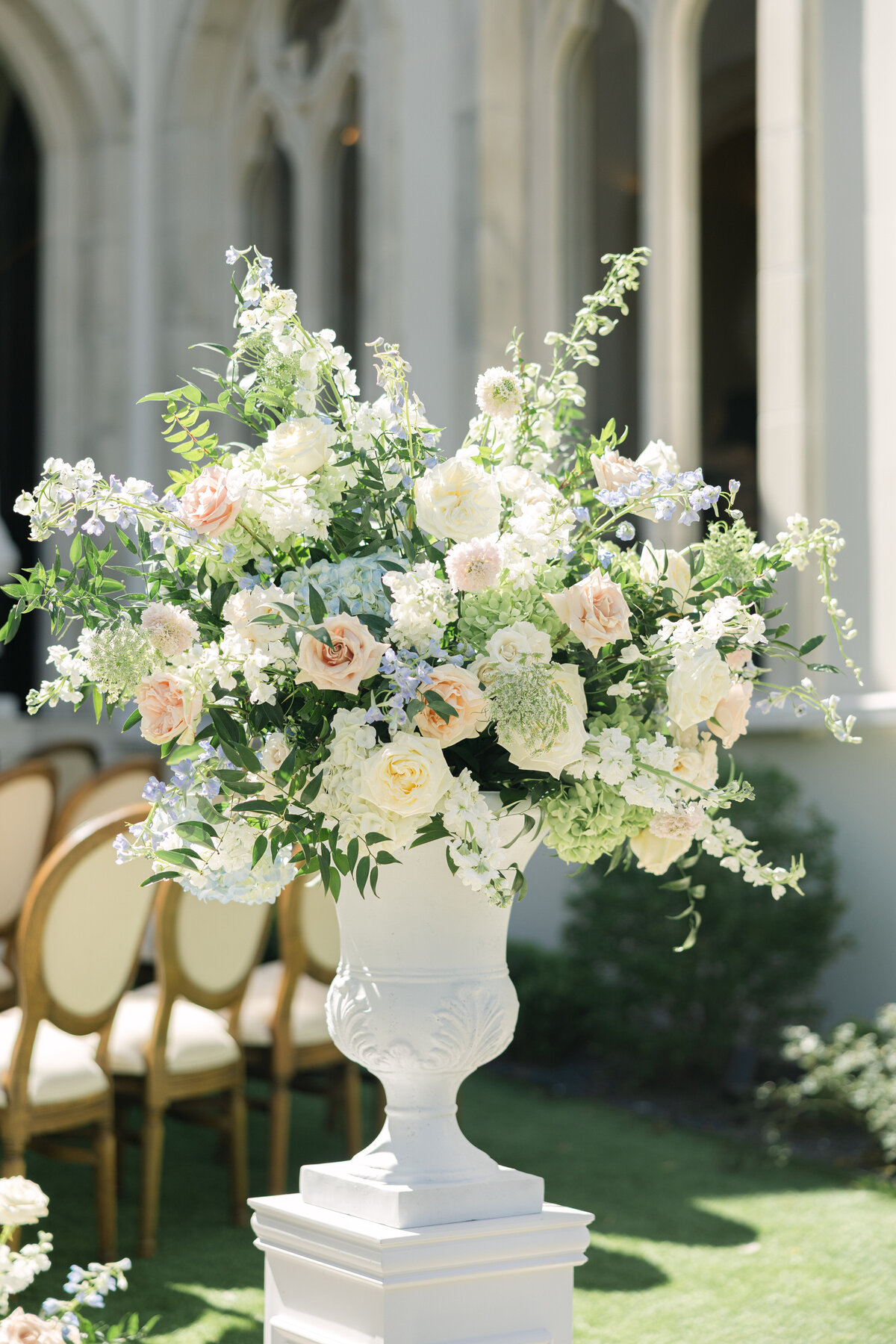 chateau-nouvelle-wedding-ceremony-the-lilee-cottage9