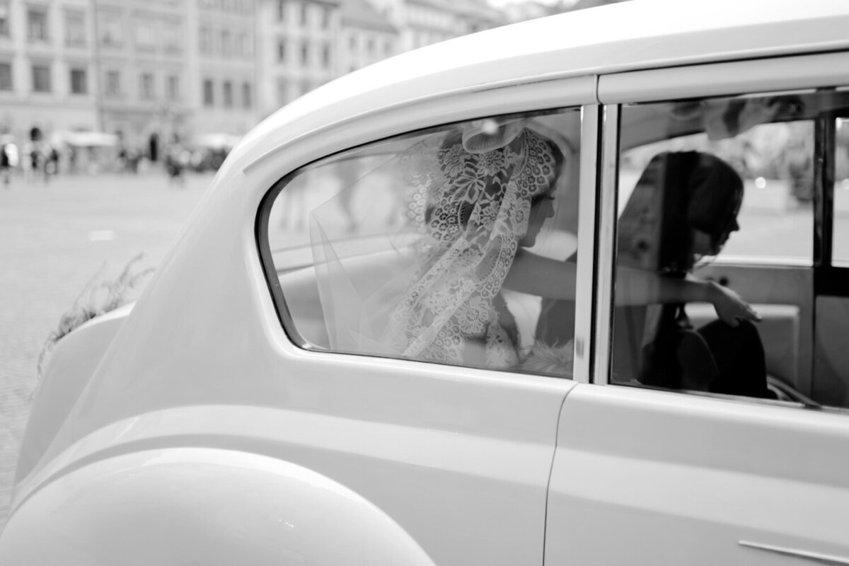 033_Flora_And_Grace_Europe_Fine_Art_Wedding_Photographer-151_A sophisticated fine art wedding in Europe with an editorial edge captured by Vogue wedding photographer Flora and Grace.