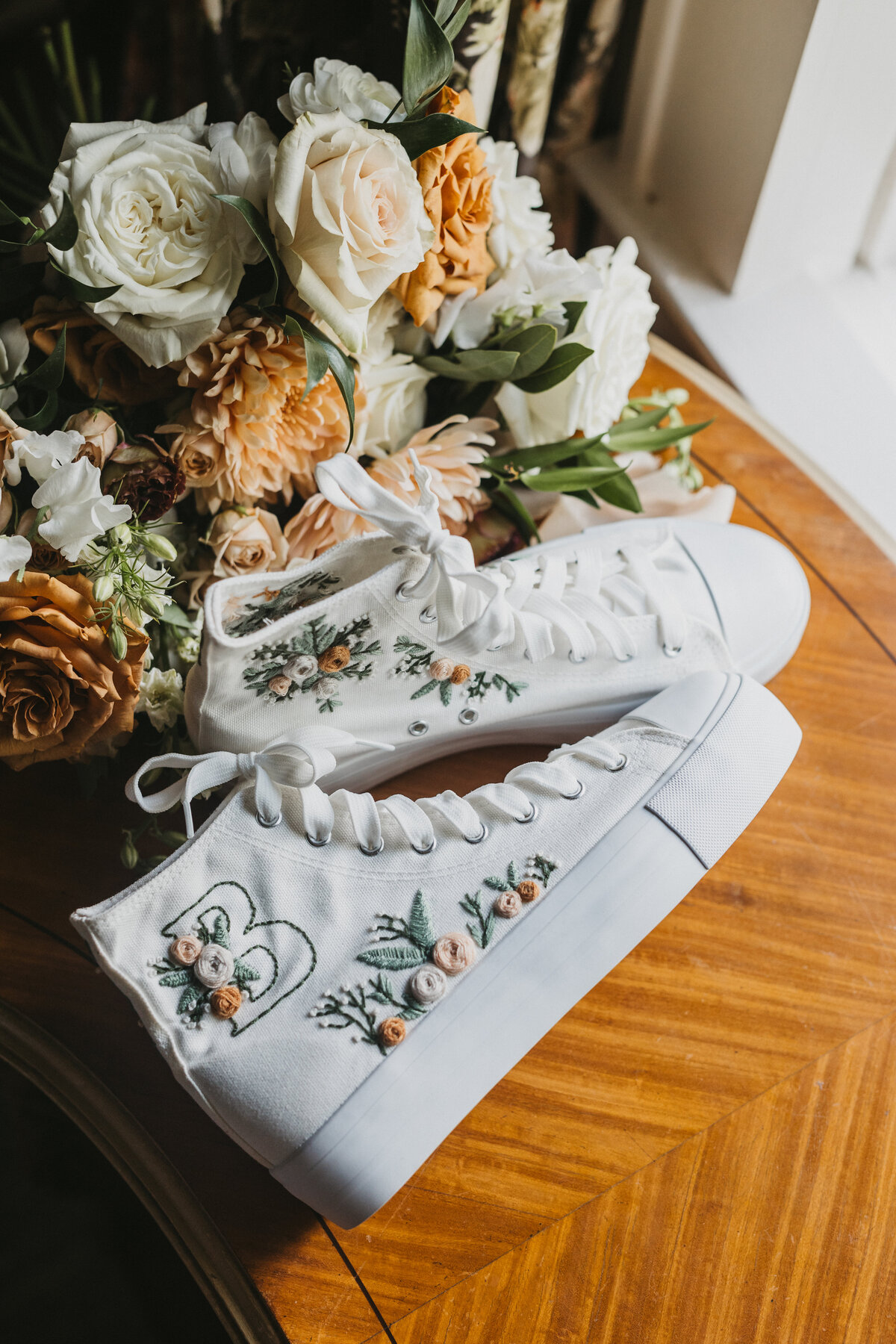 Indianapolis Wedding Florist Planner_First Class Designs_copperhead photography_4