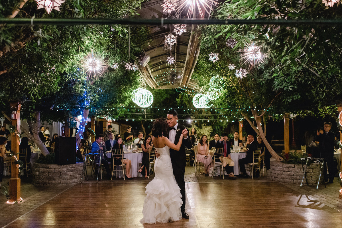 Madsens Greenhouse Newmarket Bride and Groom First Dance Twinkle Lights Ethereal Magical Sweet | Jacqueline James Photography Toronto Wedding Photographer for modern, wild romantics