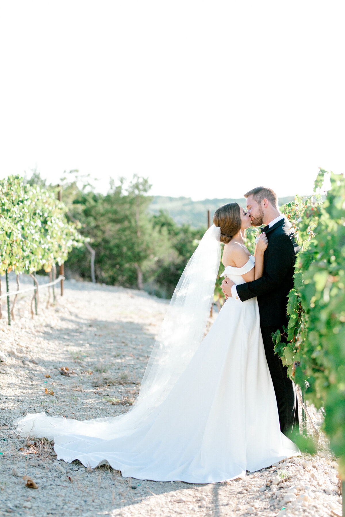 Lexi Broughton & Garrett Greer Wedding at Dove Ridge Vineyards | Sami Kathryn Photography | Dallas Wedding Photography-139