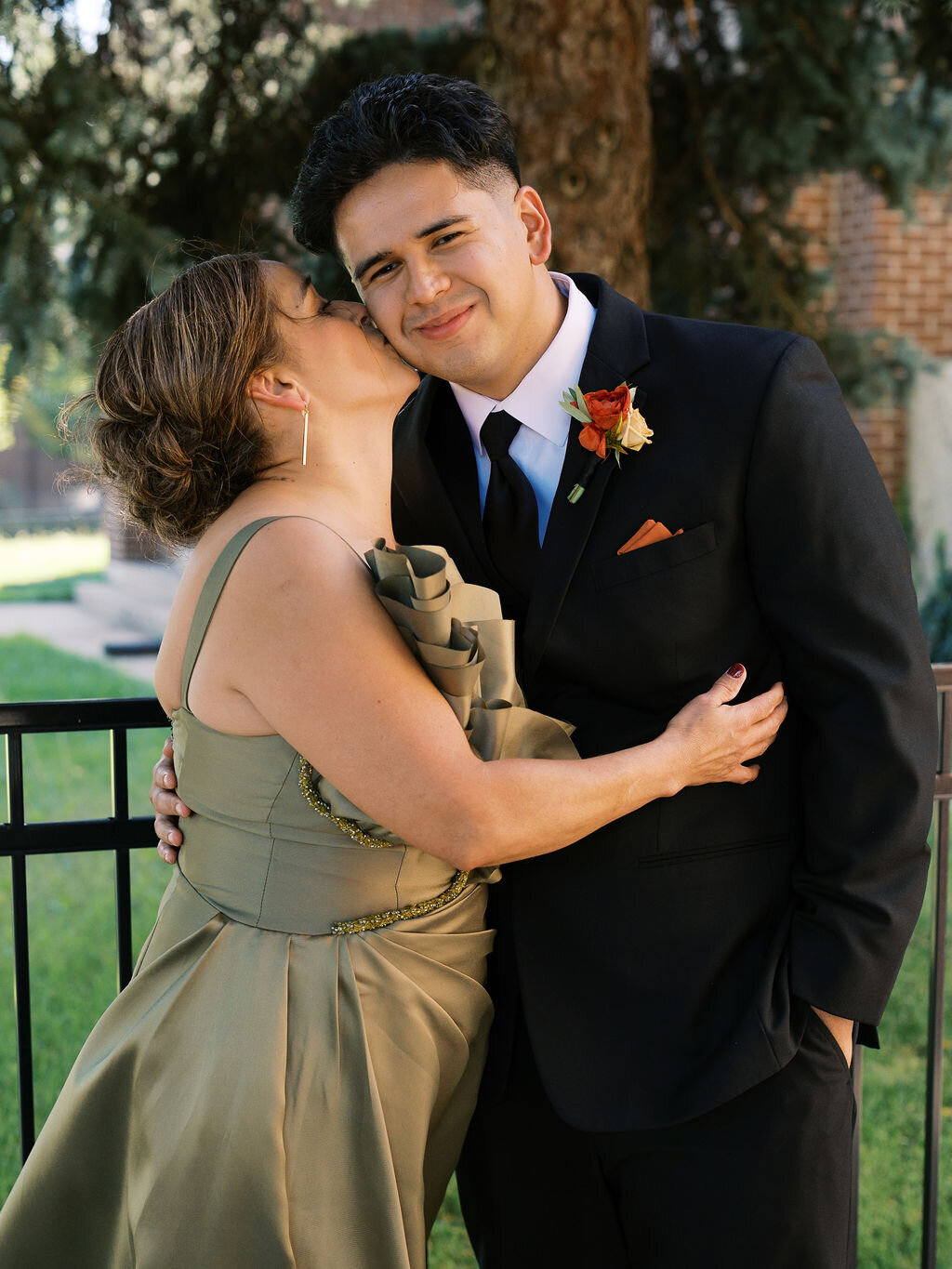 03.FamilyFormals-Kayla&Marcos-AlisonBrookePhotography-32