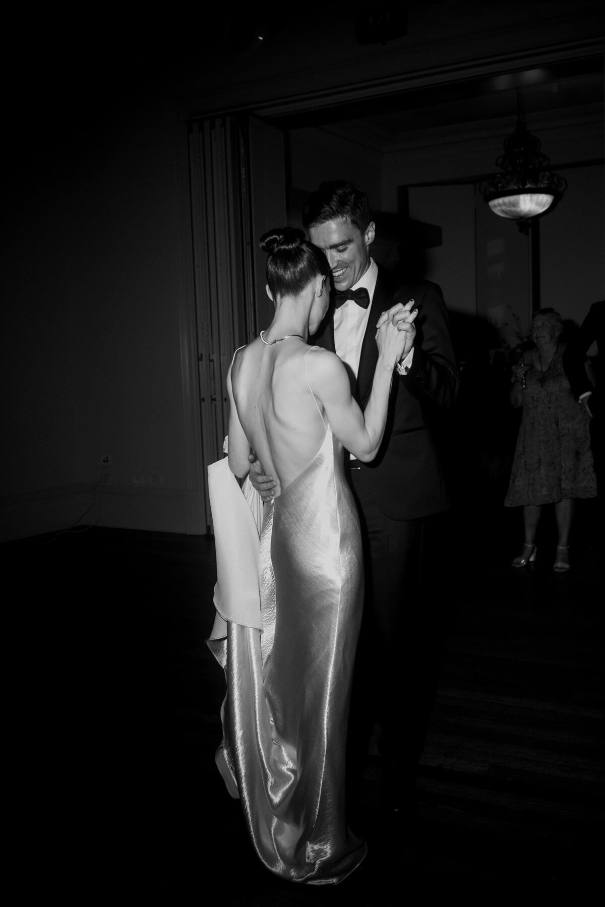 Maegan-Brown-Moments_20240120_Wedding_Stella-Julian_Botanical-Gardens_Sophia-Prahran-Arcade_3742