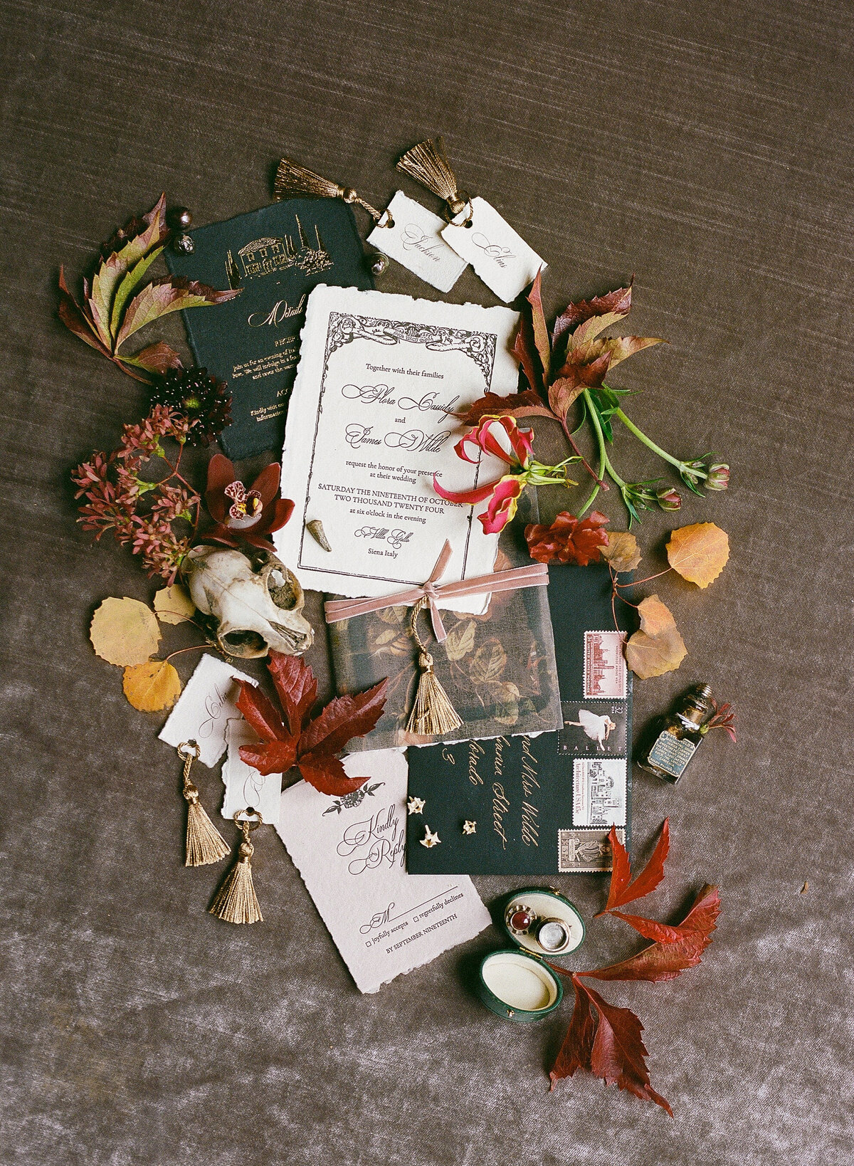 Dutch Curiosity Cabinet Wedding - Kerry Jeanne Photography - 39