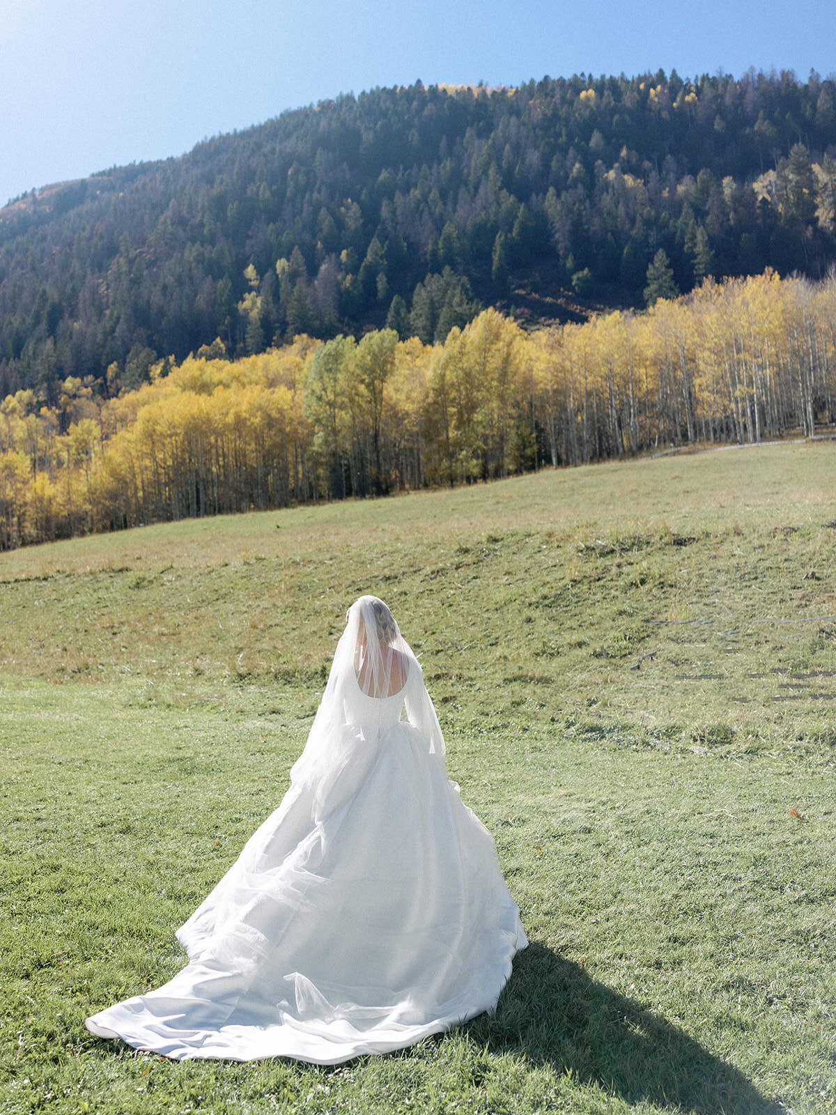 Aspen fall tented wedding at t lazy 7 ranch_RxL-68