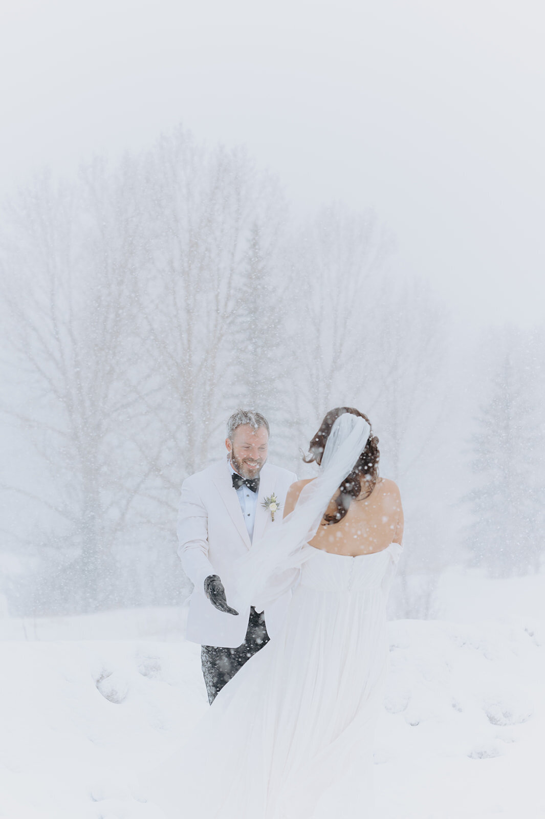 Winter-Elopement-B-T-41