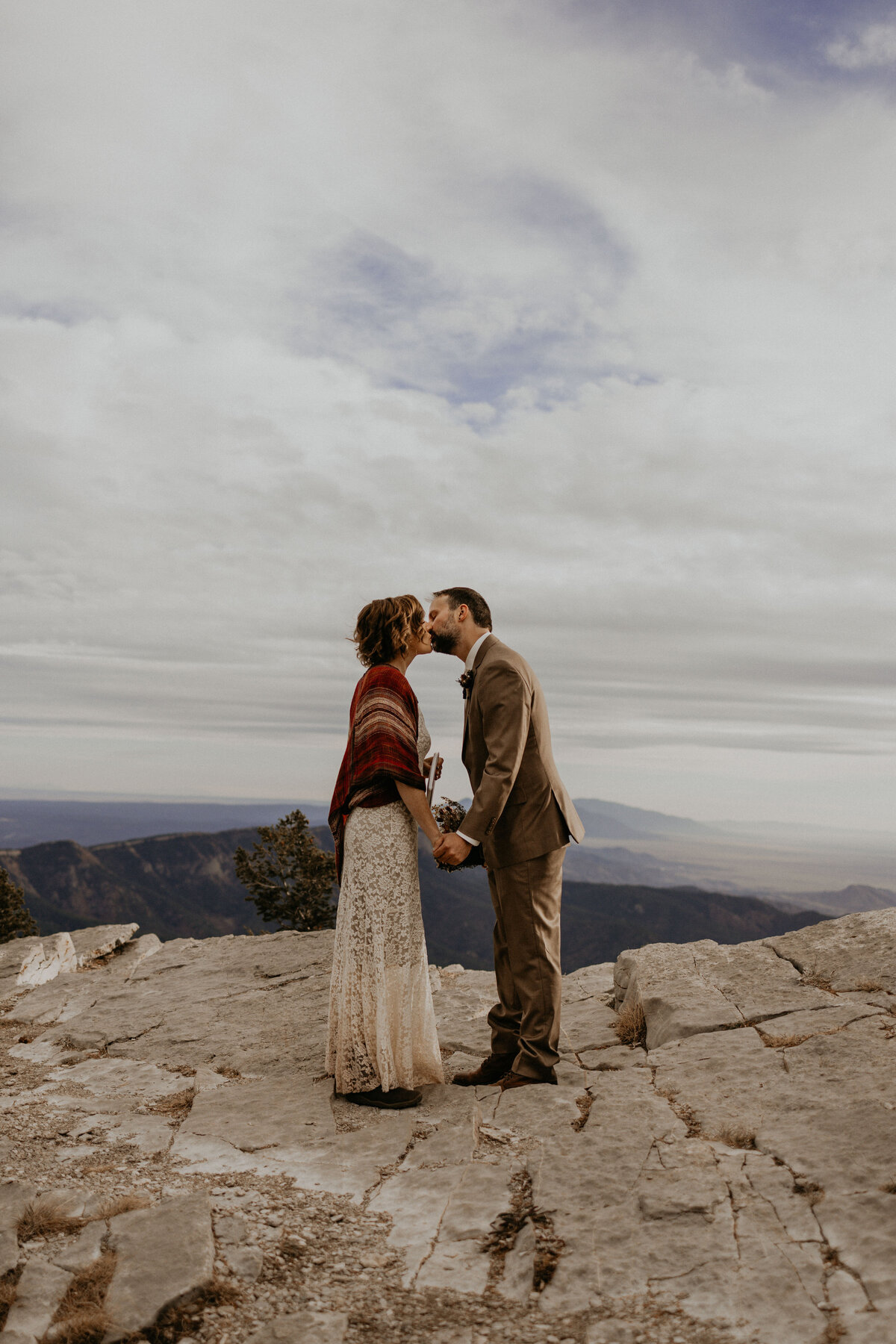 jemez-pueblo-sandia-crest-2-day-elopement-new-mexico-32