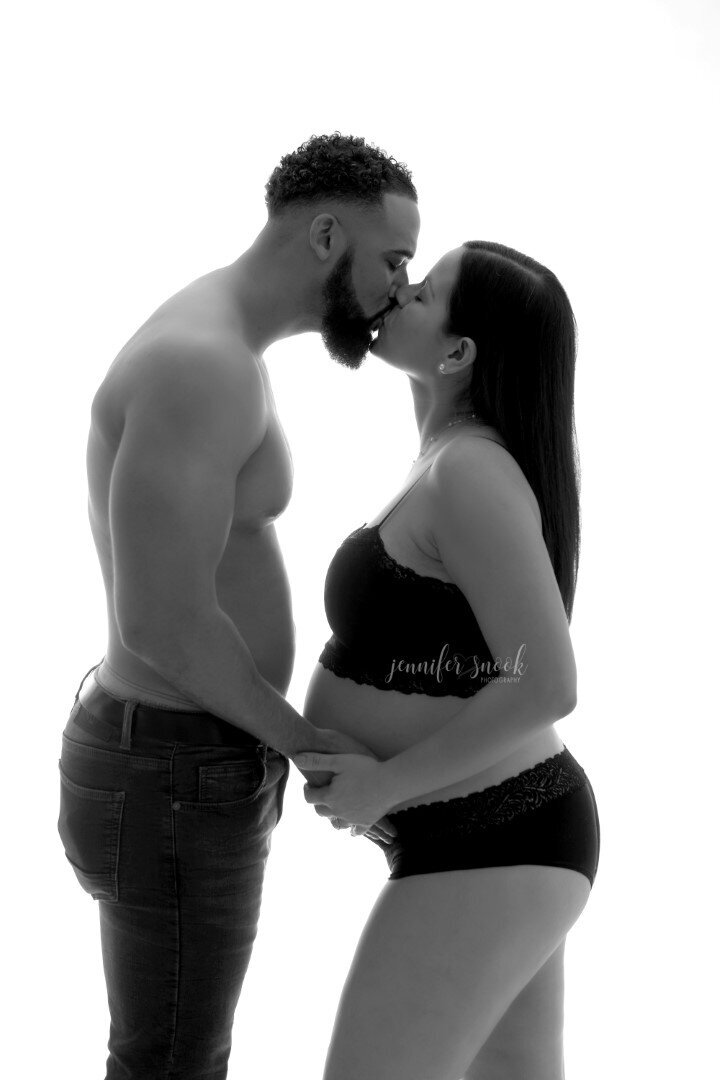 best Atlanta maternity photographer, Fayetteville GA maternity photography, Hampton GA maternity portraits, maternity photography packages