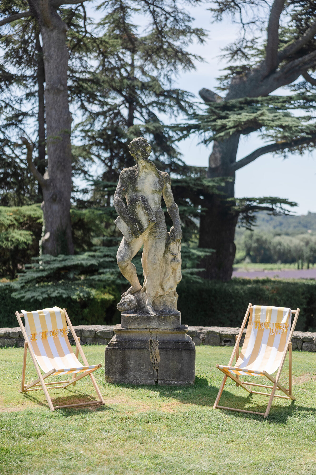 French-chateau-pool-party