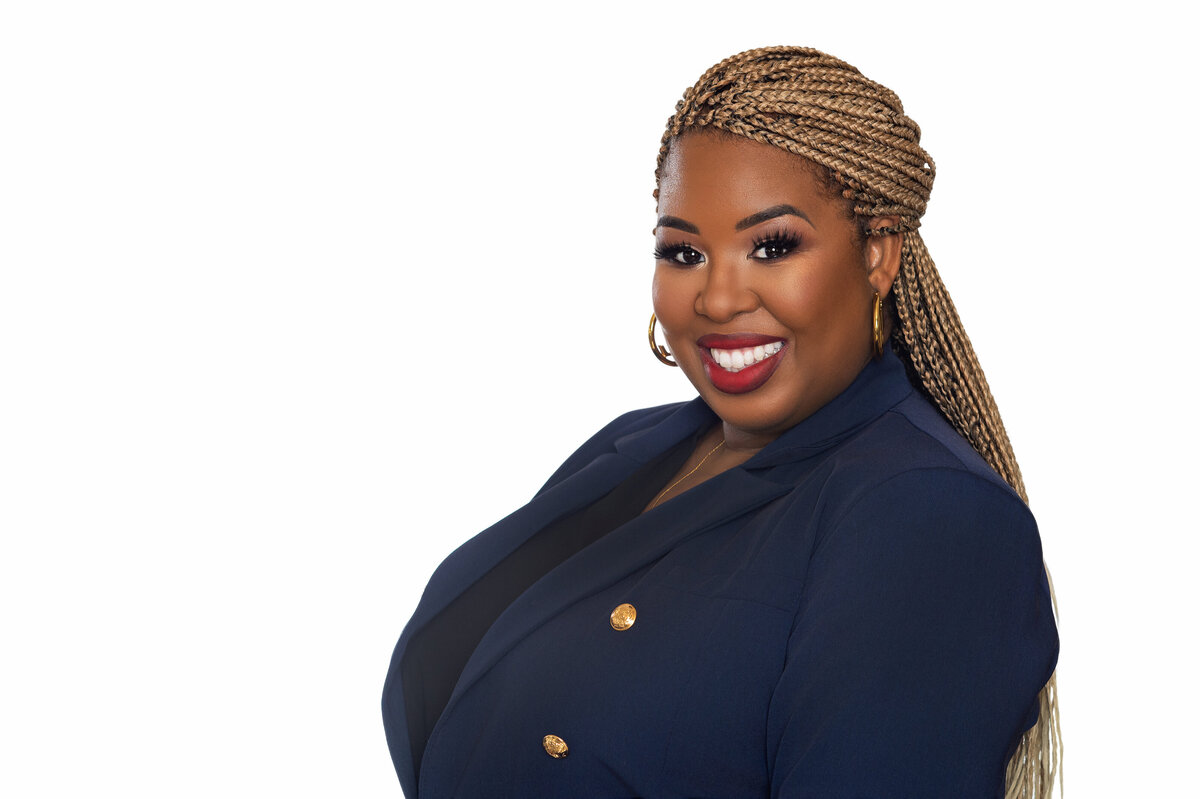 RelevantHealthcareStaffing-LaQuanaDeNon-July-30-2022-Sacramento-Headshots-staceydoyle-325_R