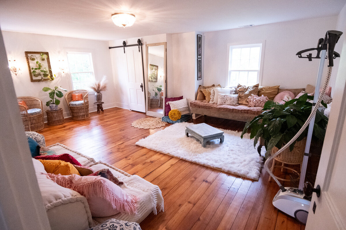 Jenna Shriver Photography_The Hummingbird Chateau_venue images_downsized-174