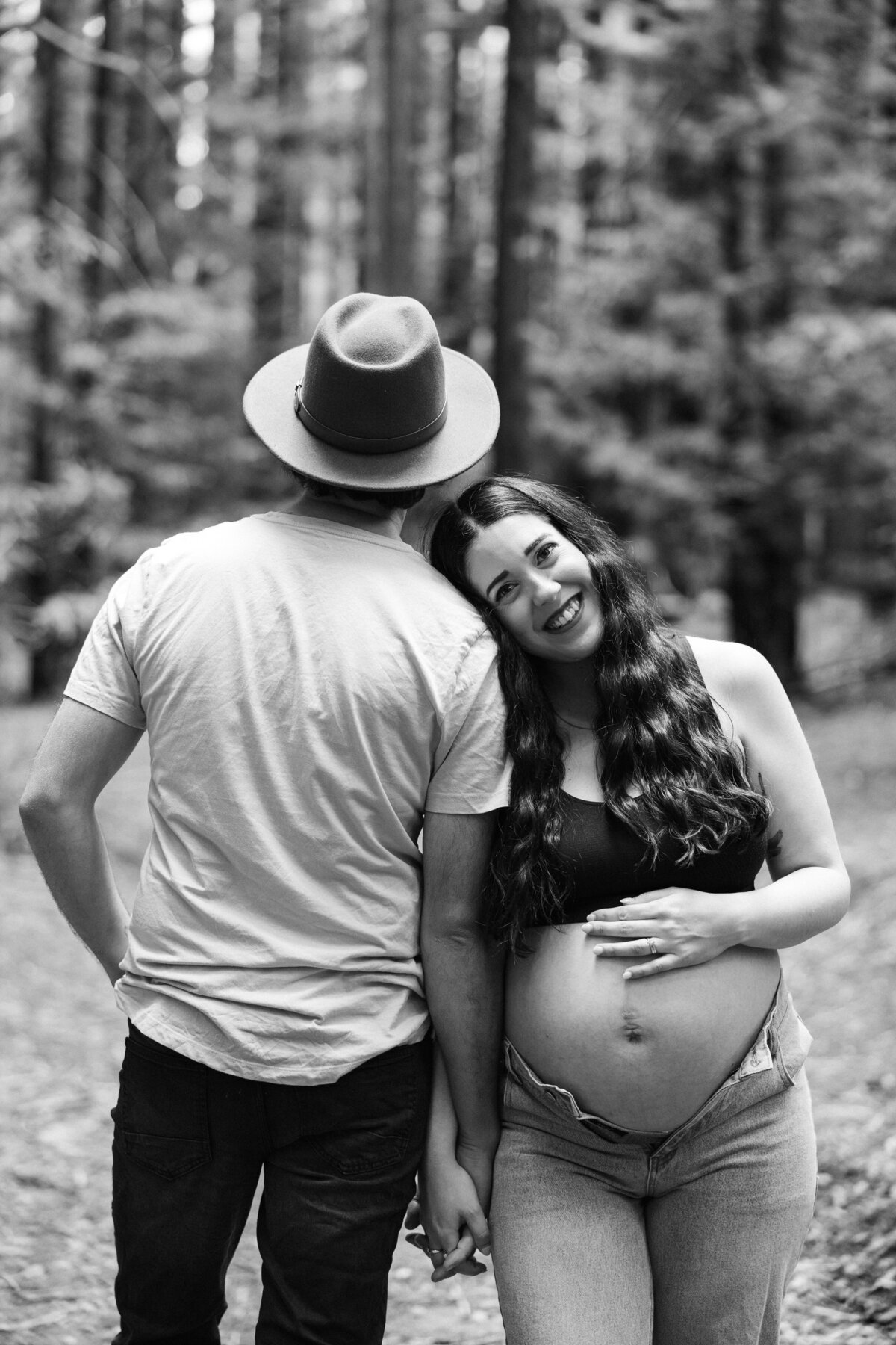 Kaila and Aaron - Maternity Photoshoot  - Sep 2025 - JessicaCarrollPhotographer-62