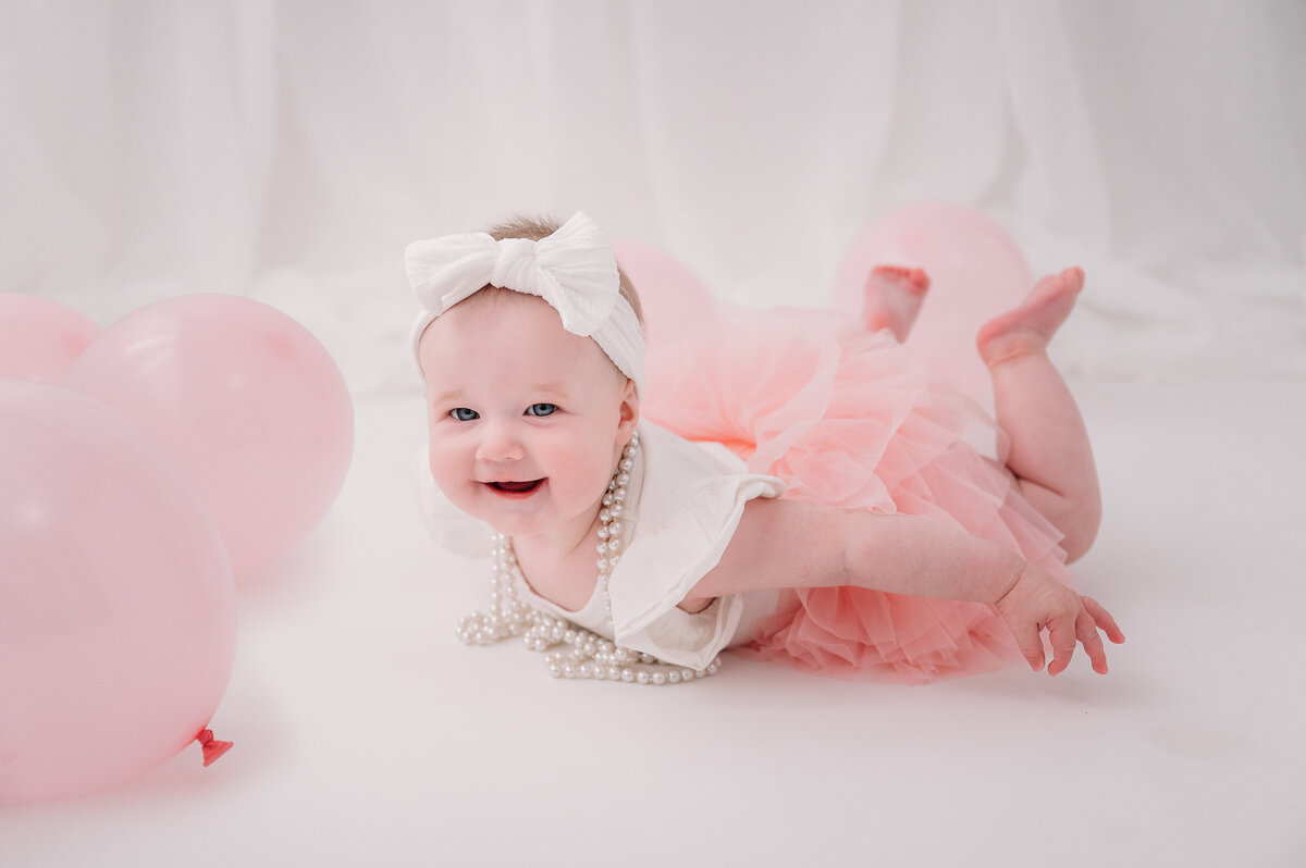 ChloeKate-6Month-FarmersPhotography-79