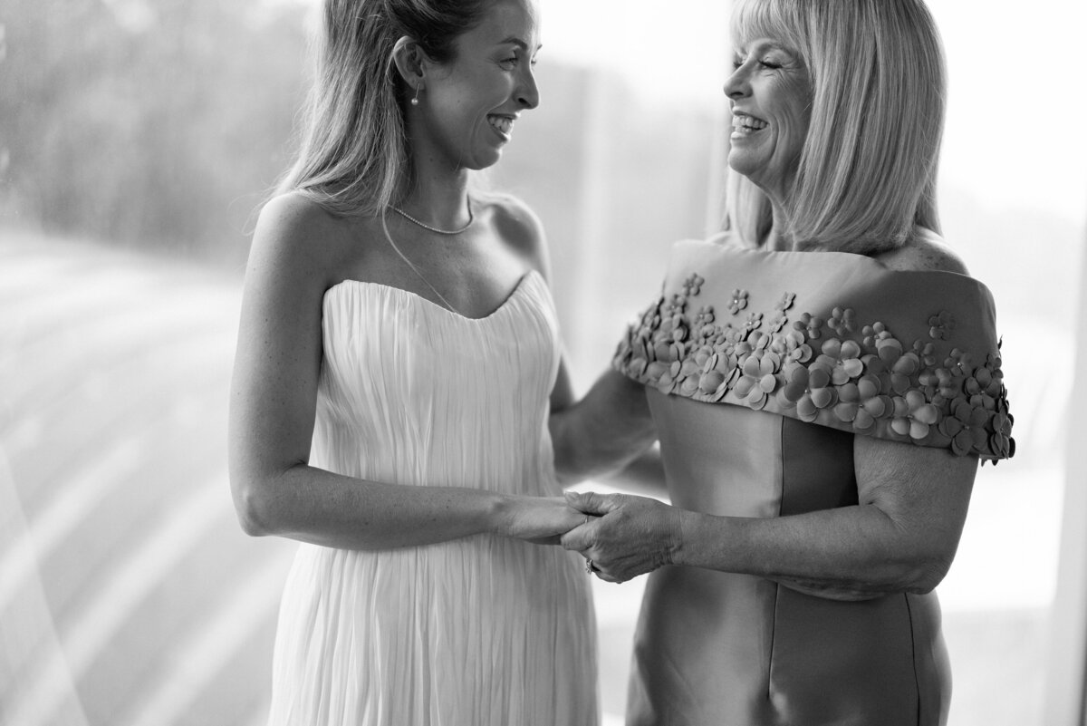 AllisonandAlexWedding_WeddingPreviews-10
