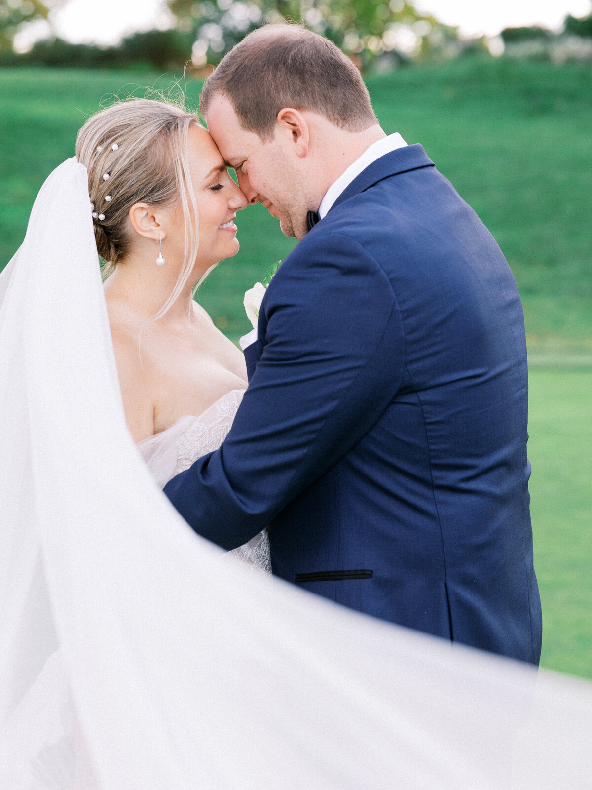 Anne-Troxel-Pittsburgh-Wedding-Photography-Pittsburgh-Field-Club-LGBTQ-Floral-timeless-photos-67