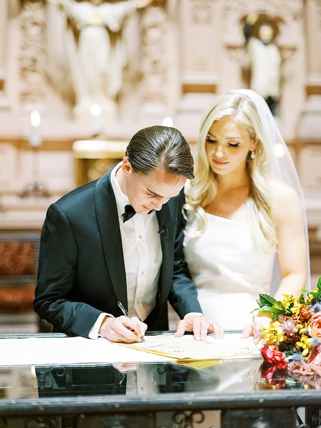 wedding-at-brophy-chapel-arizona-biltmore_0400