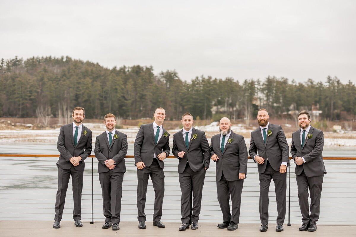 owls nest wedding photos winter inspiriation