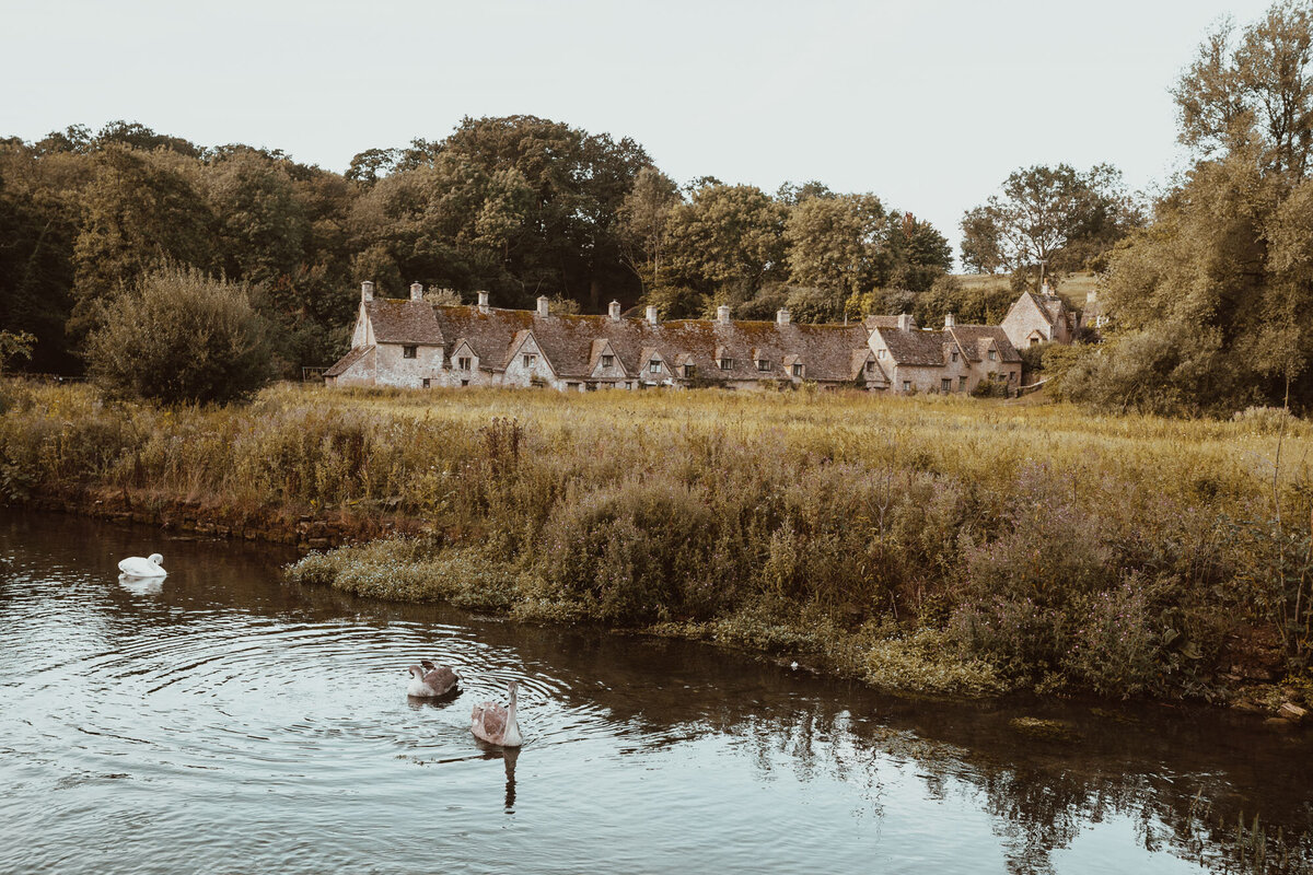 Cotswolds-England-Find-Us-Lost-08174