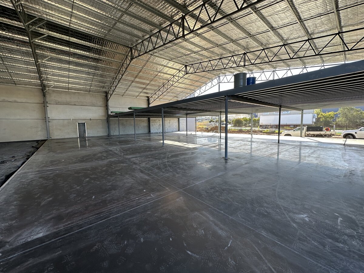 Few_&_Far_Warehouse_29
