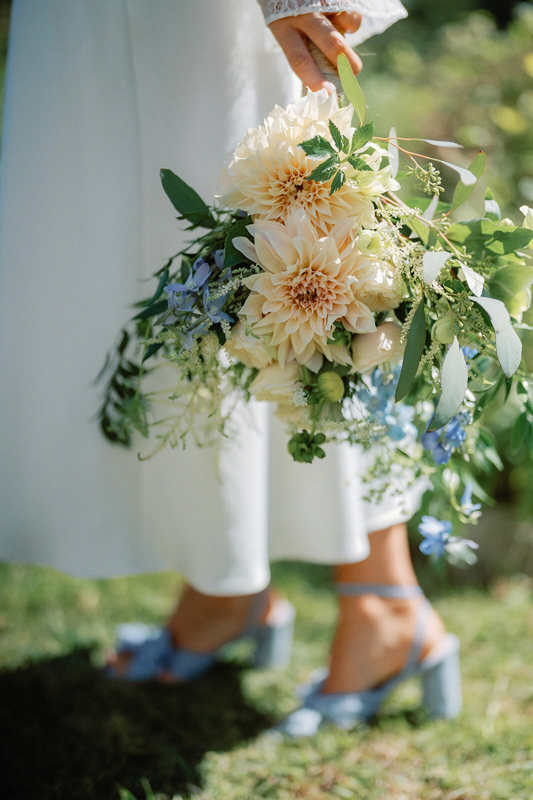 wedding-bouquet-in-cape-cod