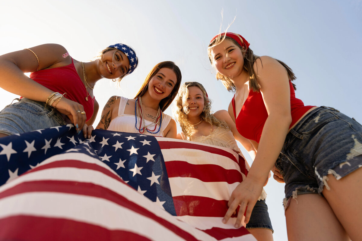 Cleveland-Akron-Senior-Portrait-model-team-friends-flags