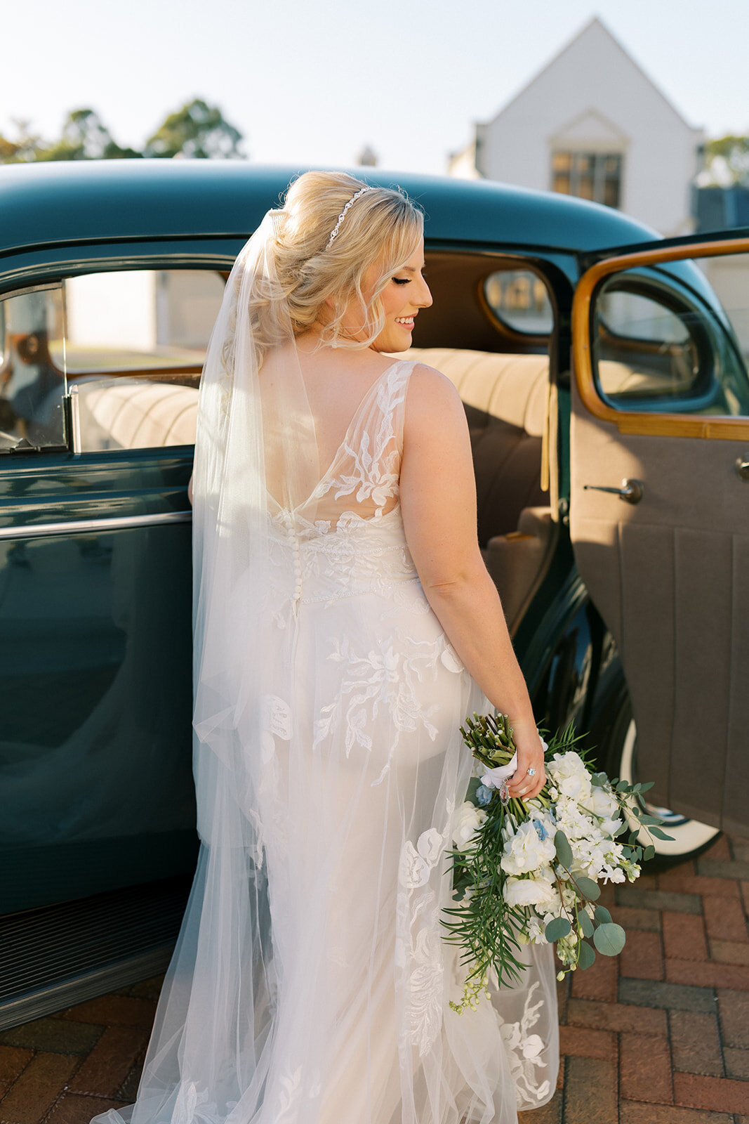 miranda-rose-photo-whitehurst-gallery-elopement-venue-chantilly-chic-celebrations-1