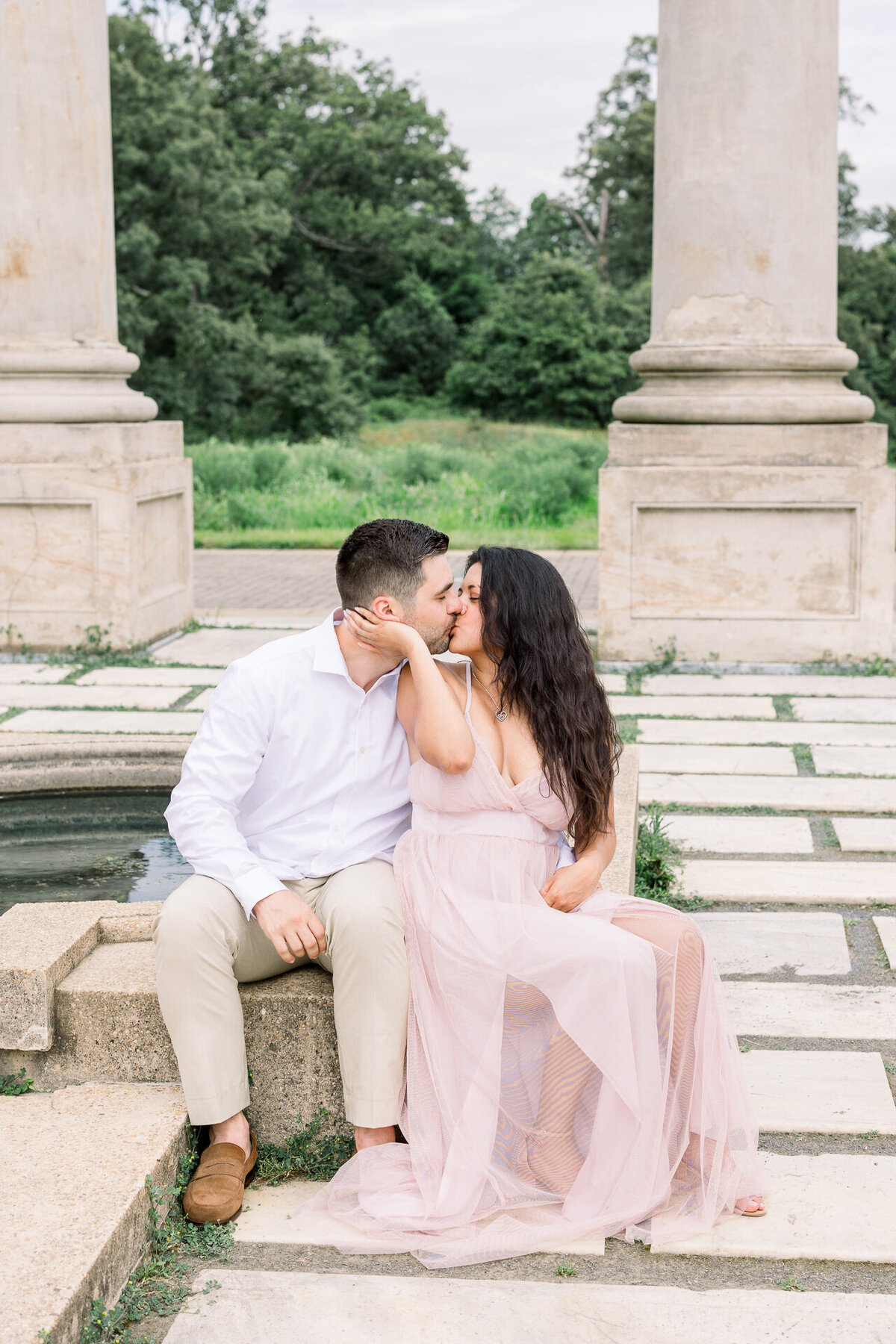 the-national-arboretum-engagement-session-with-dog-47
