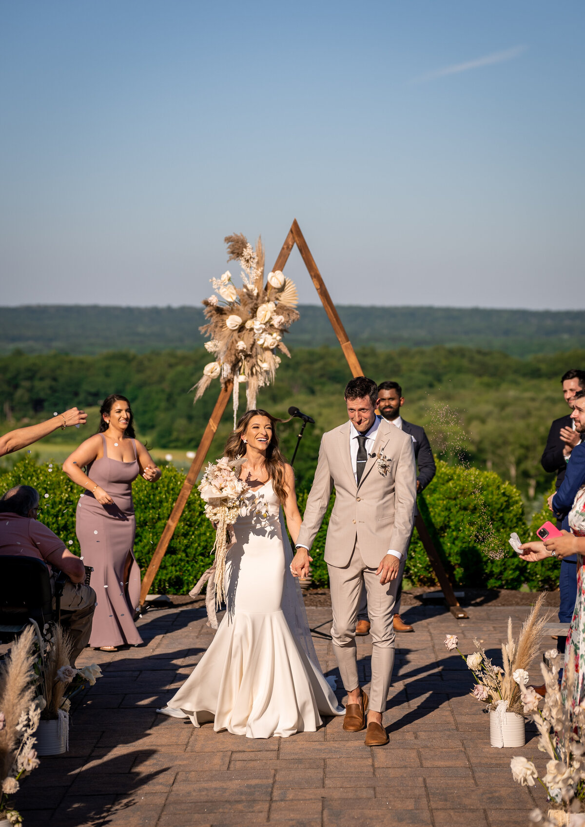 the-overlook-at-geer-tree-farm-griswold-ct-modern-boho-wedding-ceremony-arch-petals-plates-012
