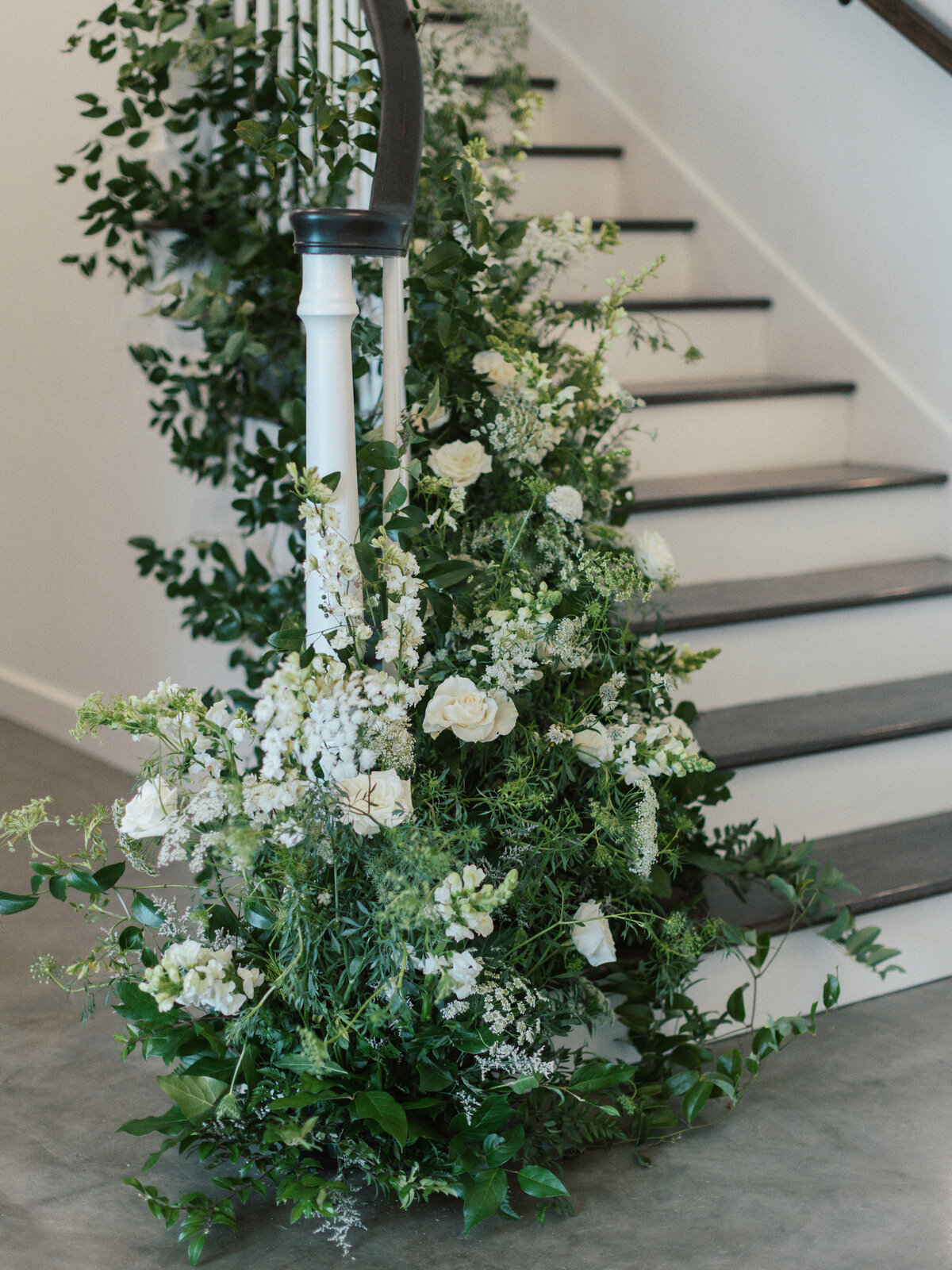 Meraki Design Wedding and Event Floral Studio Florist Wedding Flowers Full Service St. Louis Destination Luxury Floral Design Florists Designers Personal Unique Madi-Noah-Wedding-Emily-Christisen-34