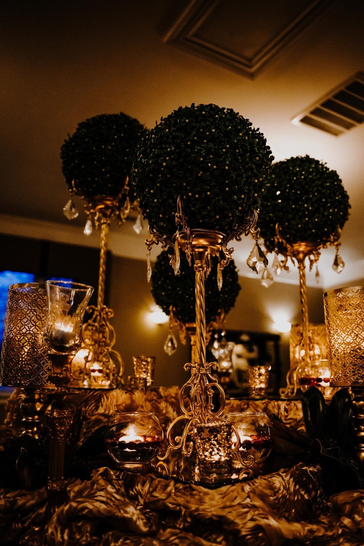 the table at an indian wedding at the saratoga springs in north carolina