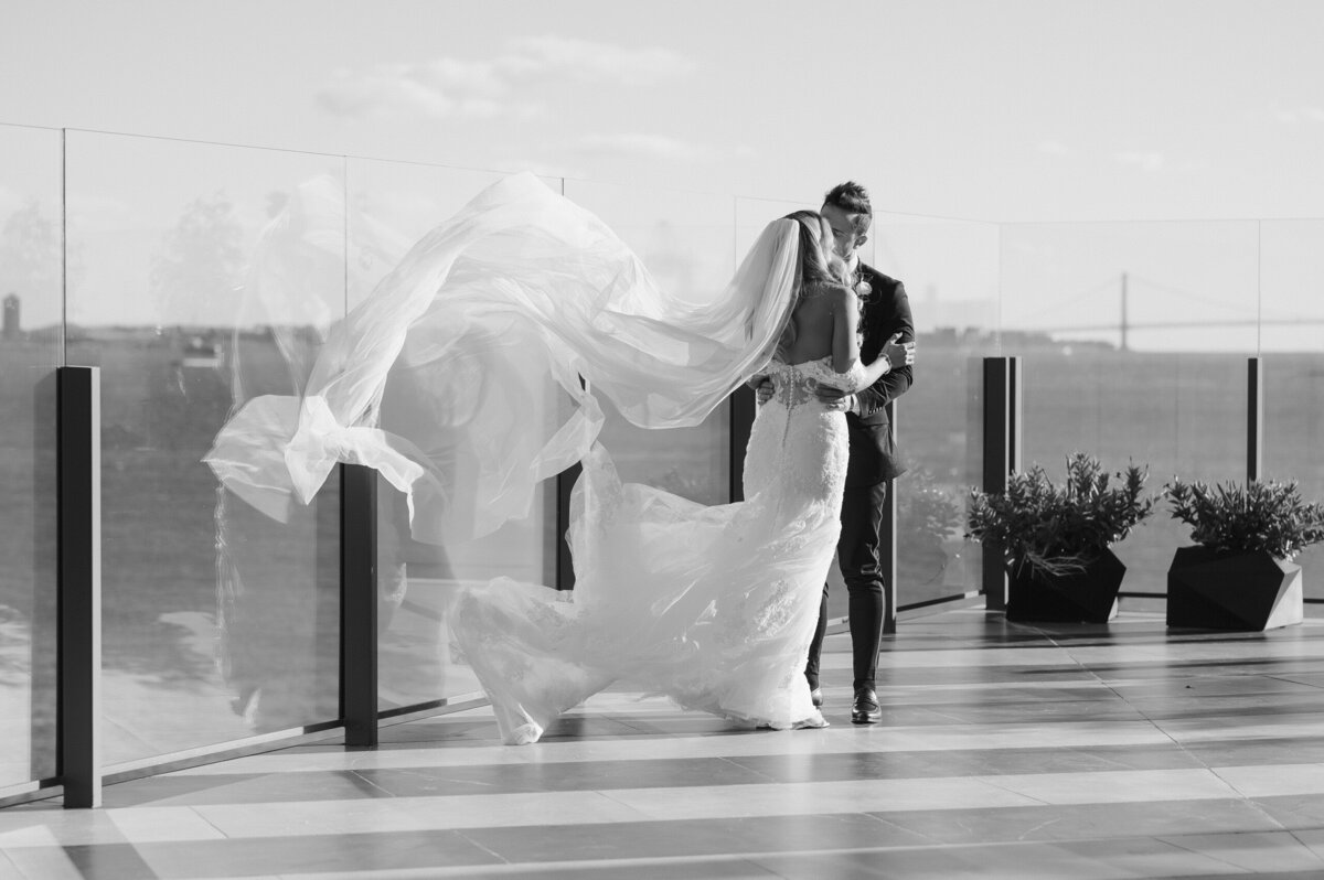 the-best-jersey-city-wedding-photographer-photos-at-hudson-house-by-suess-moments