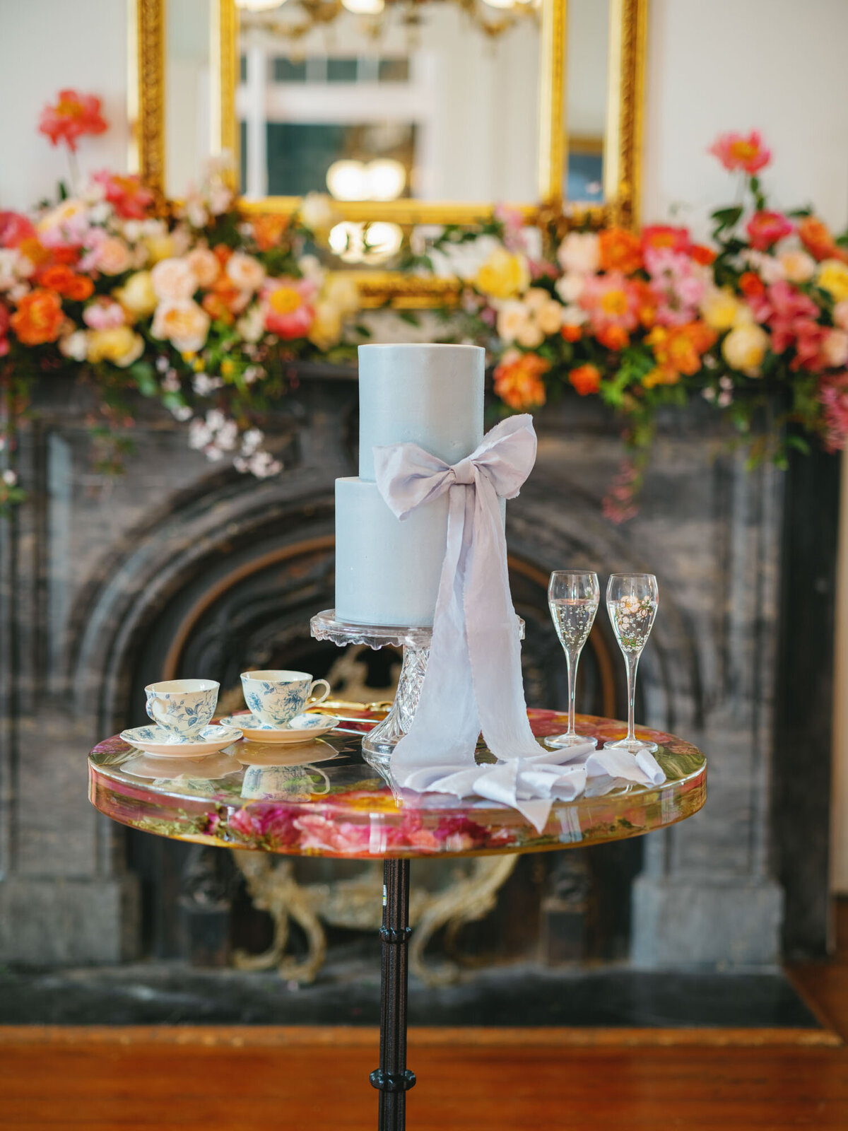 Stephanie and Jacob's colorful Derbes Mansion Wedding