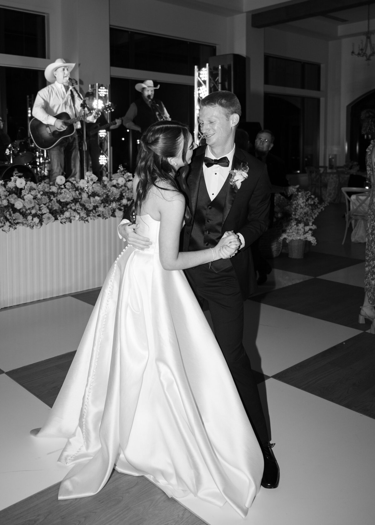 20251003_Wedding_TheSteens_Reception-337-2