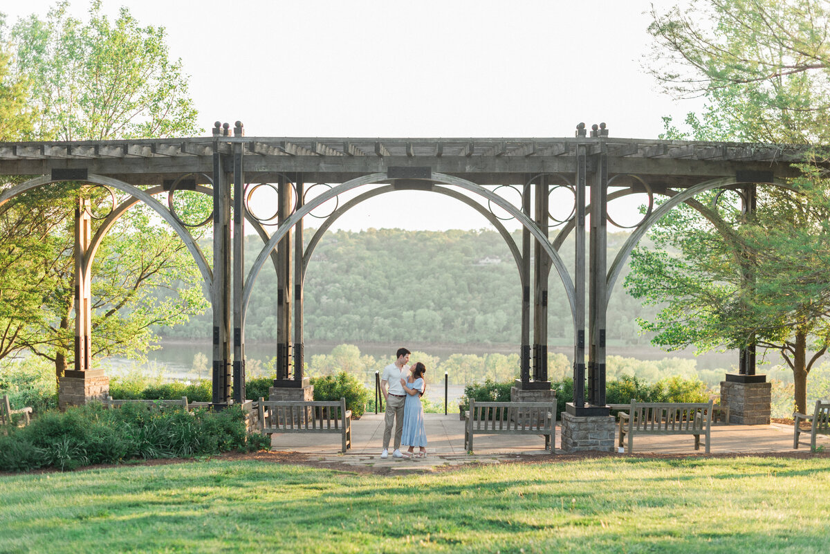 cassie-nichole-photography-dayton-wedding-photographer-hannah-jeff-engagement-session-sneak-peeks-20