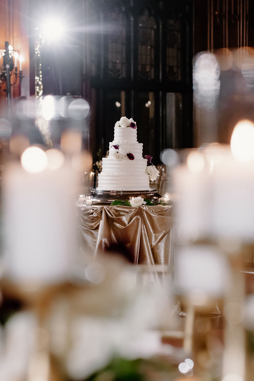 A wedding at Saint Clement Church and The University Club of Chicago - 114