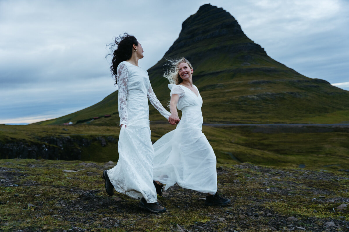 KIRKJUFELL Iceland Elopement -14