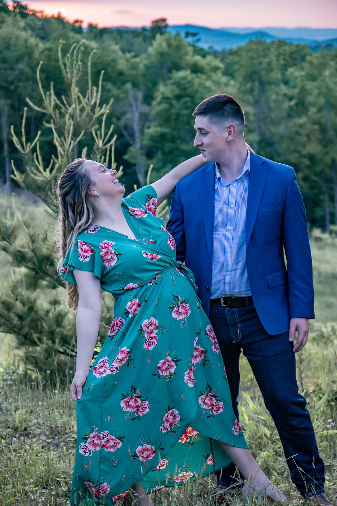 2022Kate-Matthew_engagement-session_soc-edia_top-faves-2070