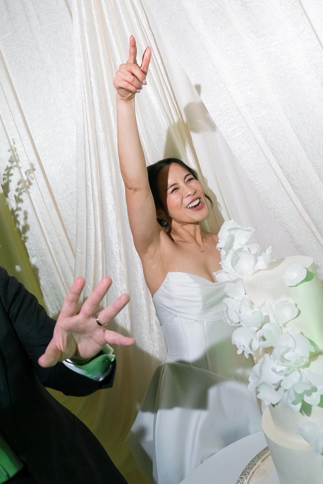 JanePhilWeddingHighlights_AngelikaJohnsPhotography-153