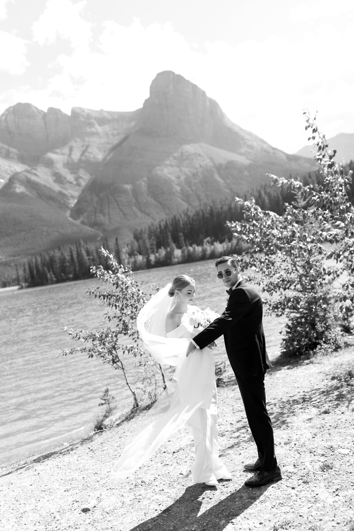 jordan&brett_canmore_banff_alberta_mountains_the_malcom_hotel_flash_hallway_elevator_classy_timeless_elegant_modern_wedding_couple_bridal_wedding_photographer_photography_by_taiya486