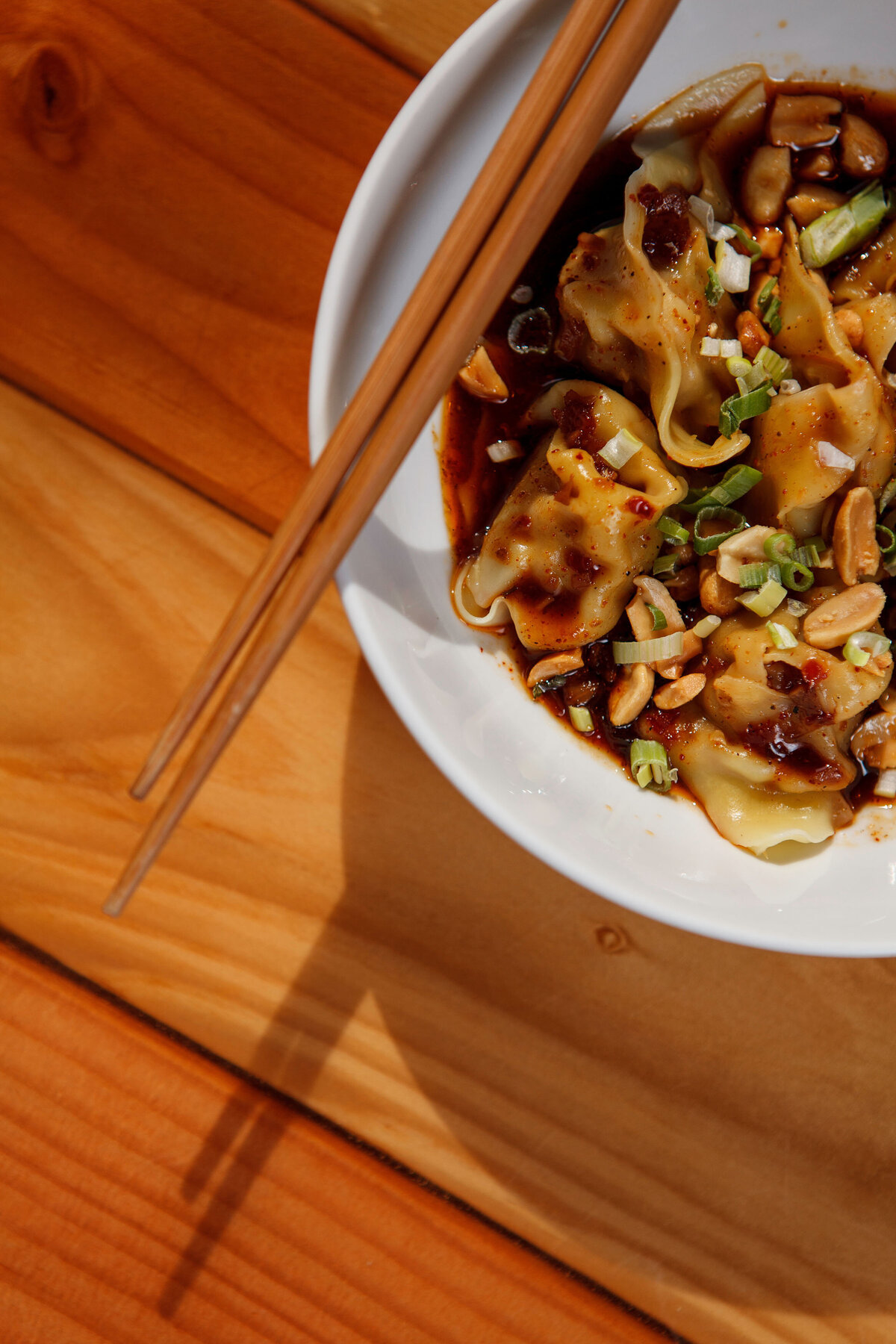 Downtown-Charleston-Restaurant-Marketing-Noodle-Soup-Window-Light-Product-Photography-Branding