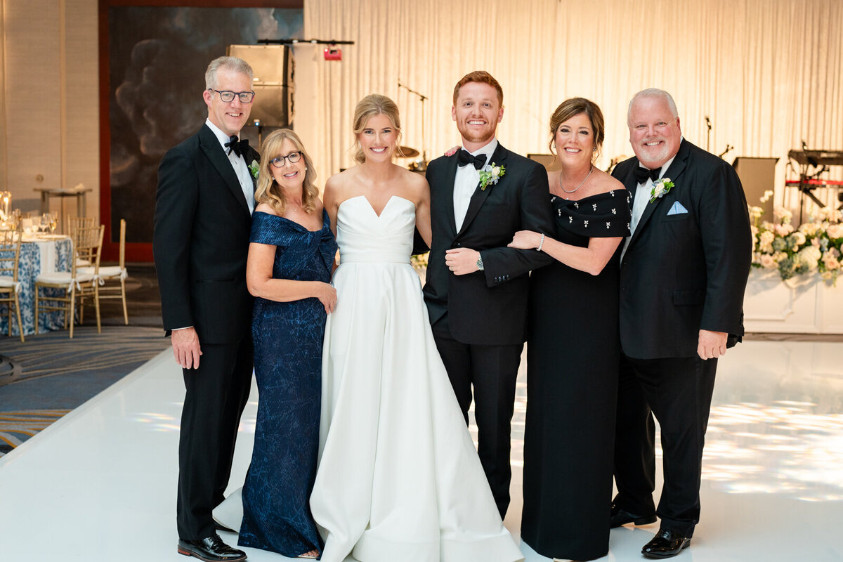 Grand Rapids Wedding Photographer JW Marriott717